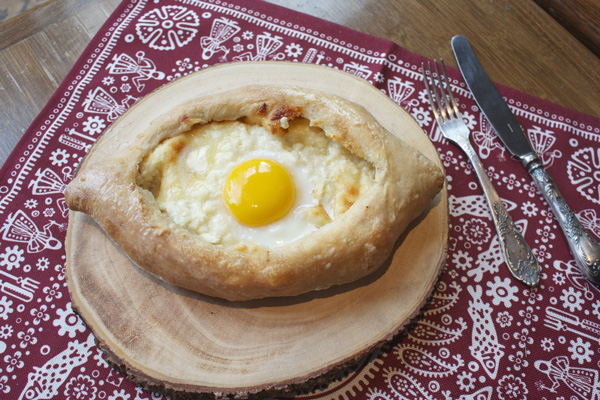 Cheeseboat (khachapuri)